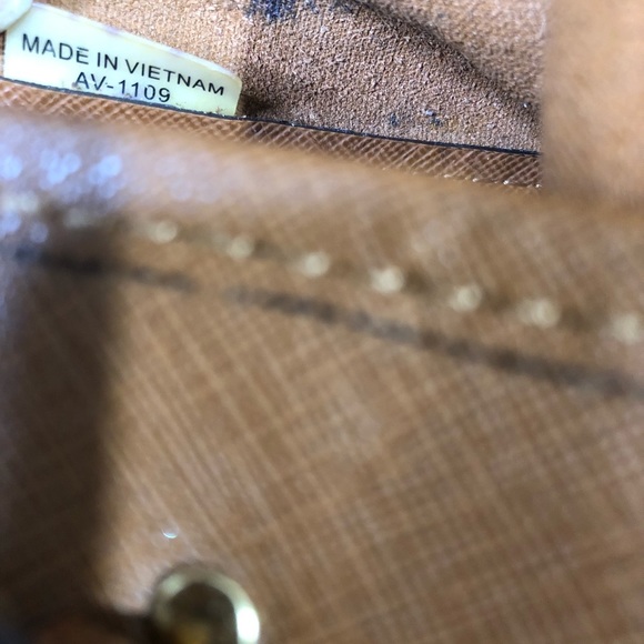 Michael Kors Cognac Brown Large Tote Bag w/ Gold Hardware - Picture 6 of 10